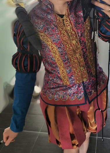 Dandelion Cosplay